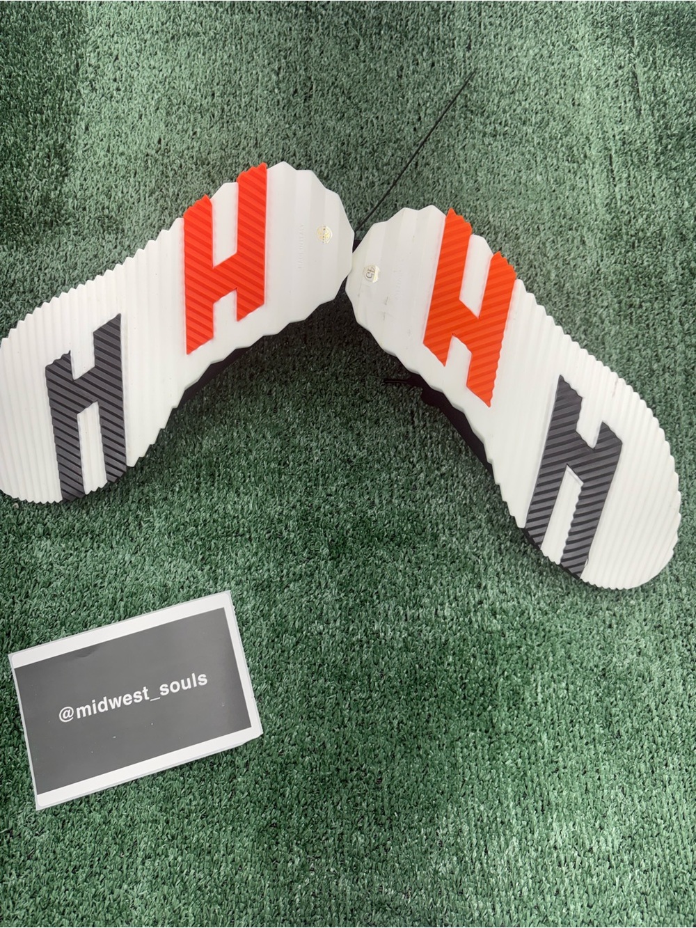 Hermes Black Low-Top Lace-Up Sneakers with Orange Heel Accent - Picture 4 of 5